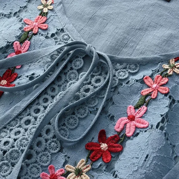 Plus Size Lace Blouse Elegant Female Hollow Out O Neck Bandage Loose Cotton Line Tops Floral Vintage?Pullover Summer Women Shirt