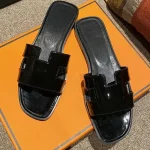 Top Quality Luxury Fashion Slides Women Leather Flip Flops Summer Ladies Beach Slippers Platform Female Flat Walk Casual Sandals