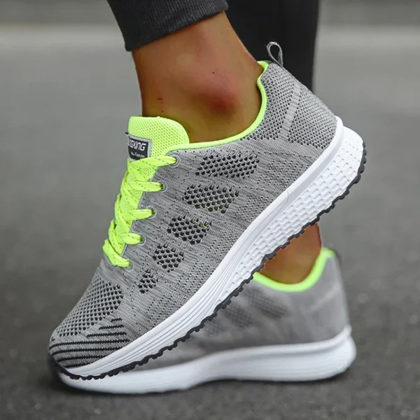 Women's Sneaker 2024 New Fashion Breathable Trainers Comfortable Sneakers Mesh Fabric Lace Up Women's Tennis Shoes For Women